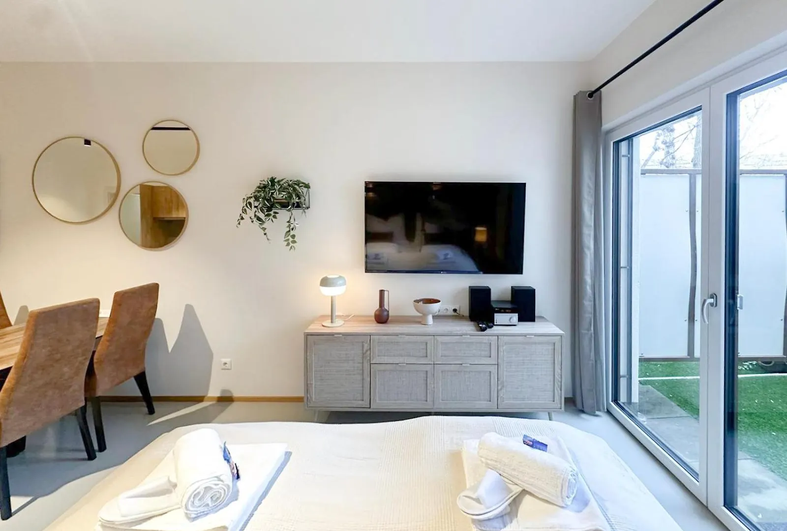 Cosy Apartment With Garden Vienna 0*,  Austria